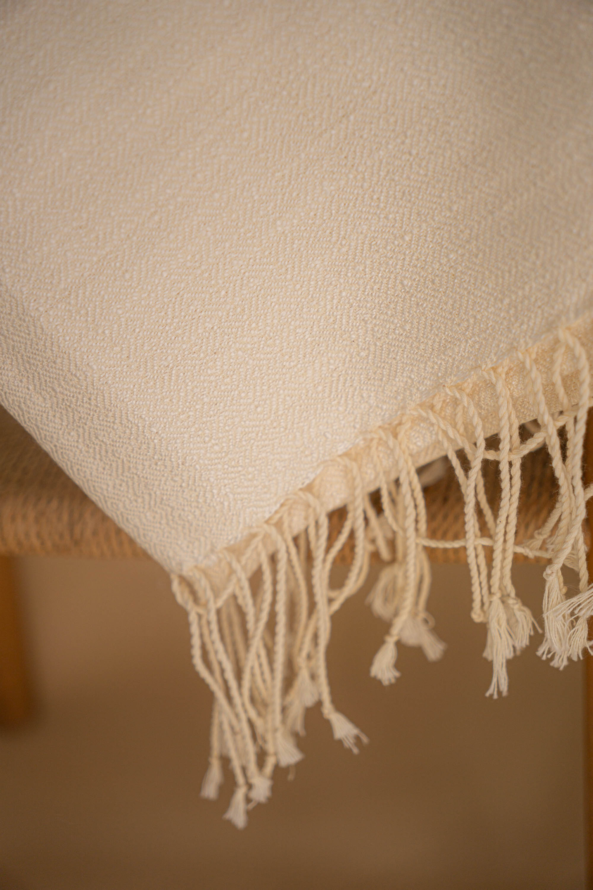 Handwoven thin carpet