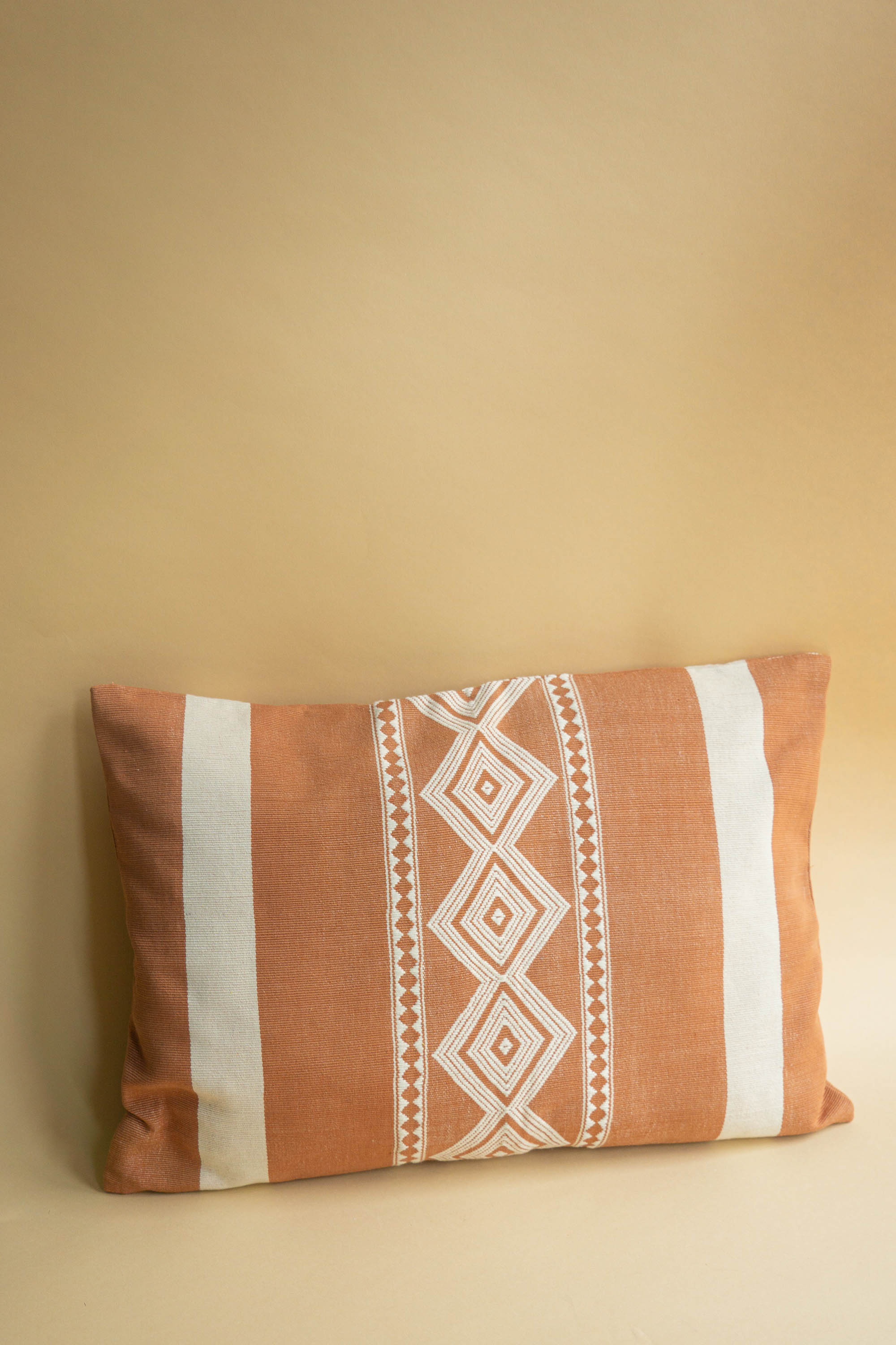 Handwoven cushion cover